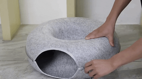 CAT DONUT-CAVE ™ BED